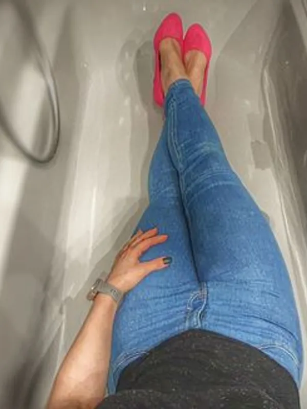 Parkplatzsex SweetyJenny2289, 36 aus Bonn