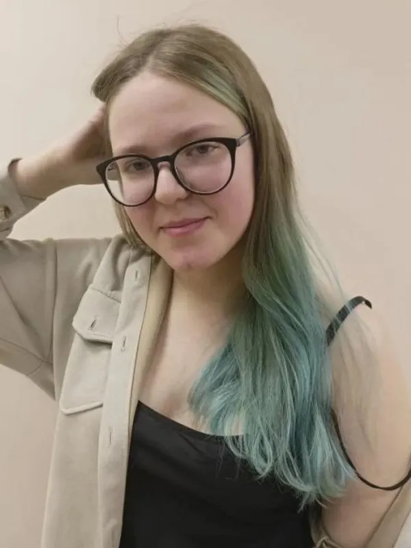 Parkplatzsex SweetyShyne, 22 aus Saarbrücken