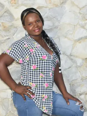 TaniaAdams, 27