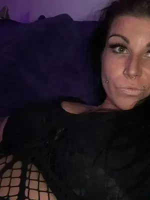 Weiteres Foto von Tattoo-Pueppiiie – Anmelden zum Freischalten