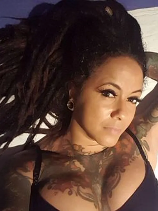 Parkplatzsex TattooQueenBella, 59 aus Gonsenheim