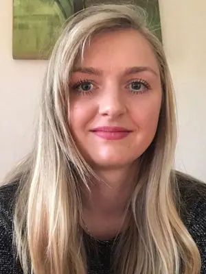Tina-Bee, 34