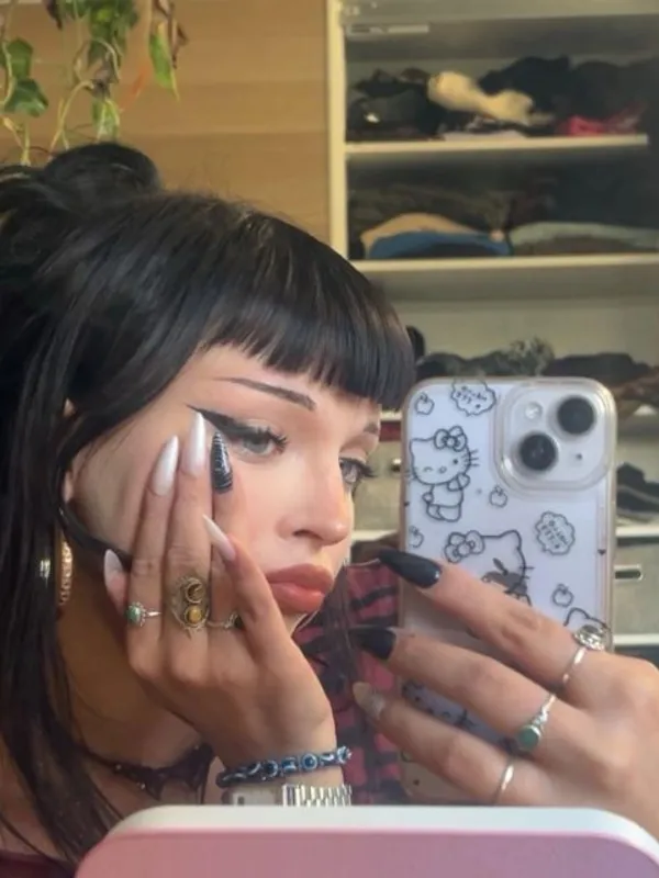 Parkplatzsex Vampiregirl, 18 aus Berlin