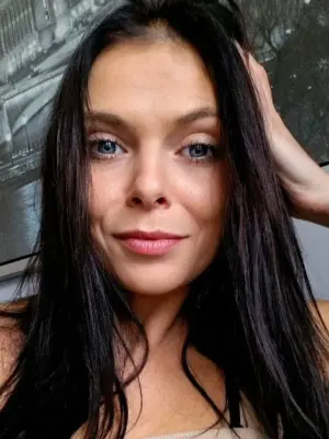 VanessaGold, 28