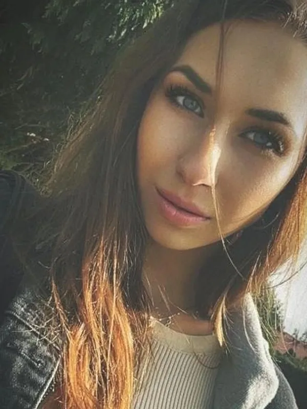 Parkplatzsex vanilliiia, 24 aus Neuss
