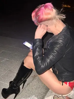 Weiteres Foto von Whore-Jamy – Anmelden zum Freischalten