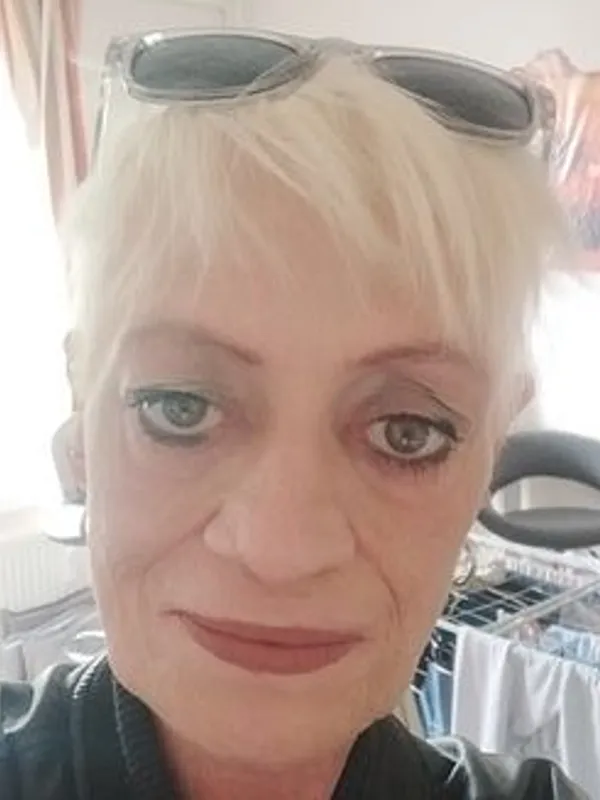 Parkplatzsex woman72, 54 aus Frankfurt am Main