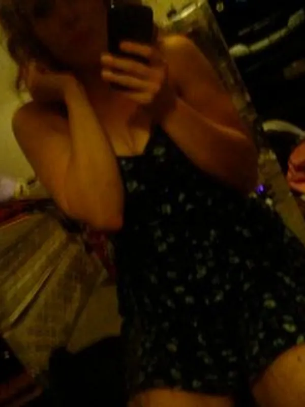 Parkplatzsex YoungRedheadfreak, 28 aus Adliswil