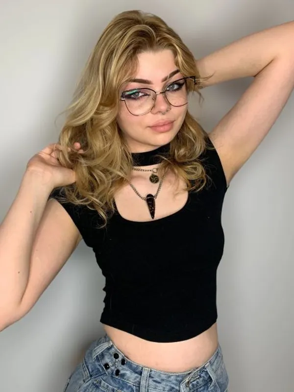 Parkplatzsex ZoeBeauty, 21 aus Montreux